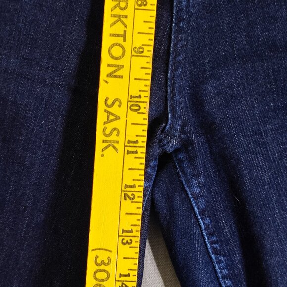 Calvin Klein Jeans women's size 8 dark wash blue High rise Skinny leg denim - Picture 15 of 16